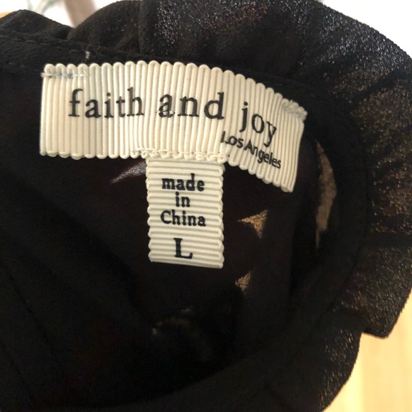 FAITH AND JOY BLACK DETAIL BLOUSE - Picture 6 of 6